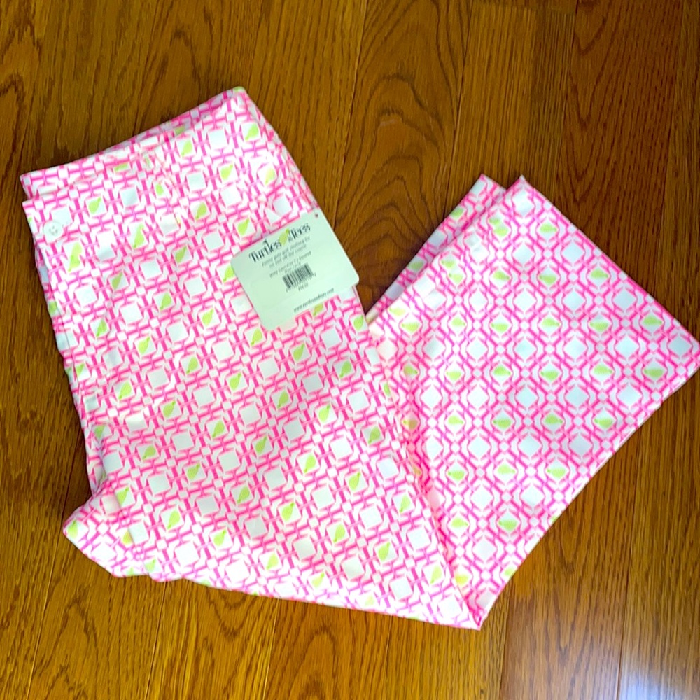 NWT Turtles & Tees Molly Capri youth 14/16
